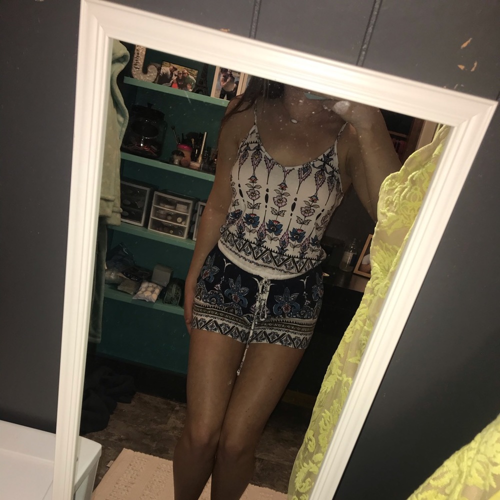 ROMPER - Picture 1 of 2